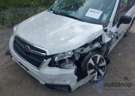 2017 Subaru Forester 2.5I Premium z USA, uszkodzony, nr VIN JF2SJAGC0HH508253